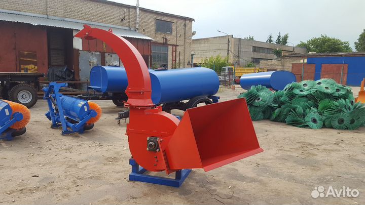 Измельчитель веток дерева С52ивн200