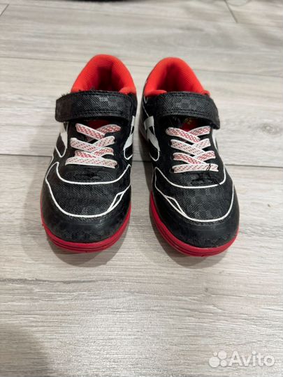 Кроссовки kelme 28р