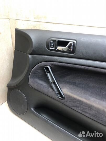 Обшивка двери передняя правая Volkswagen Passat B5