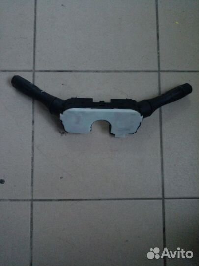 Переключатель подрулевой Рено Флюенс Renault Flue