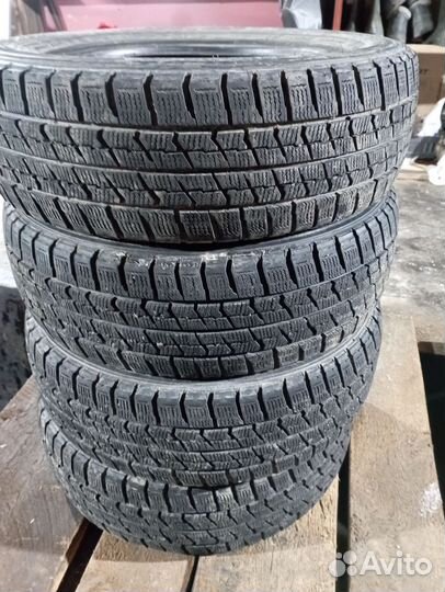 Goodyear Ice Navi Zea II 175/65 R14
