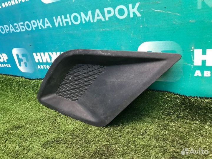 Заглушка бампера передняя правая Ssang Yong Actyon