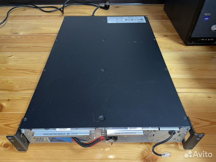 Ибп APC sum3000rmxli2u