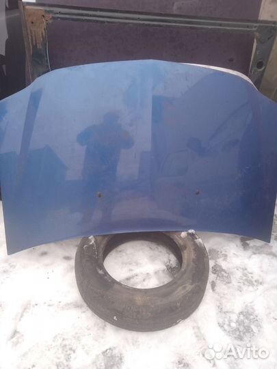 Капот на renault logan 1