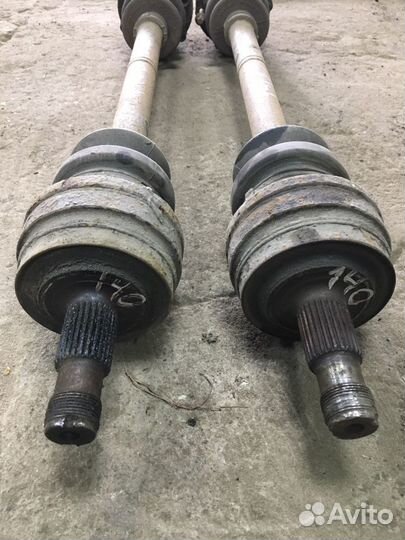 Полуось Mercedes w140