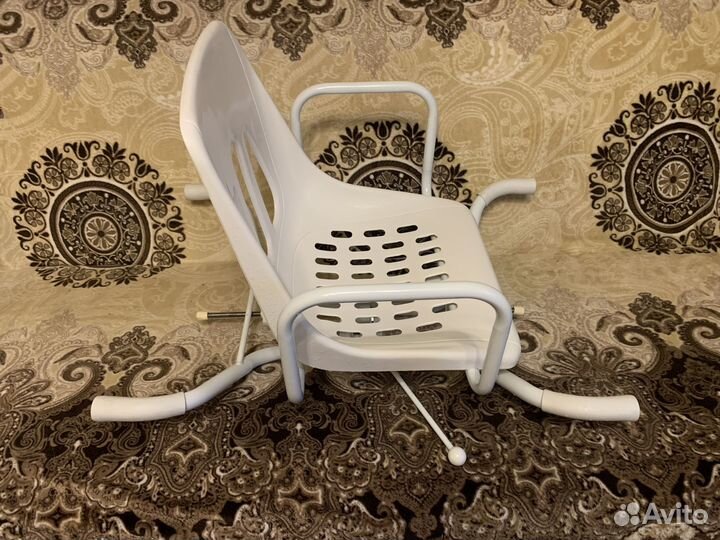 Сиденье для ванной поворотное для пожилых людей