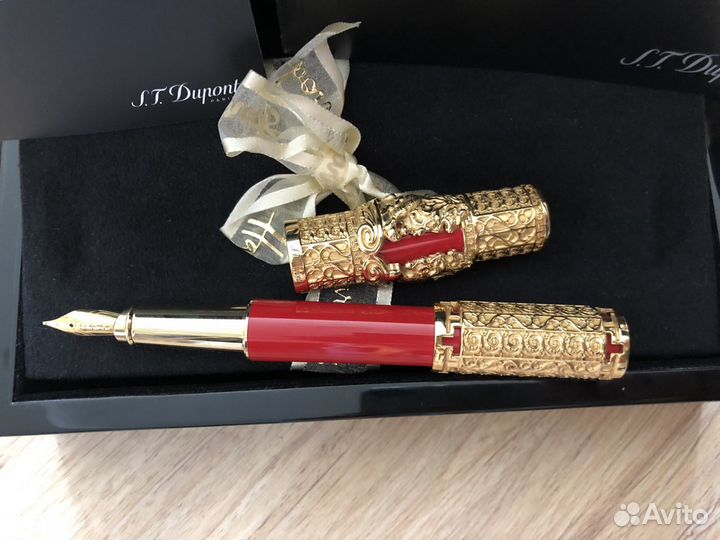 Перьевая ручка S.T. Dupont Lion Limited Edition