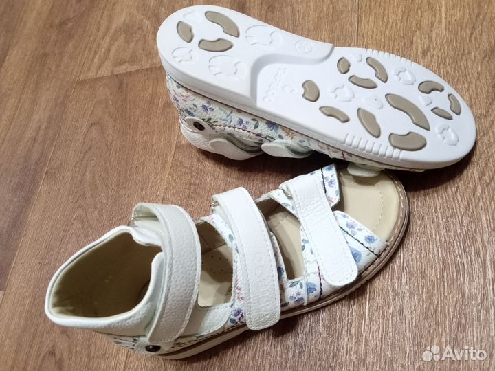 Сандали 31 р. новые