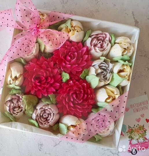 Коробочки цветов из зефира. Незабываемый подарок
