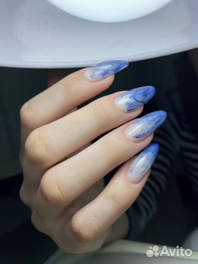 Маникюр педикюр