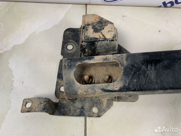 Усилитель бампера задний Nissan X-Trail T31 2.0