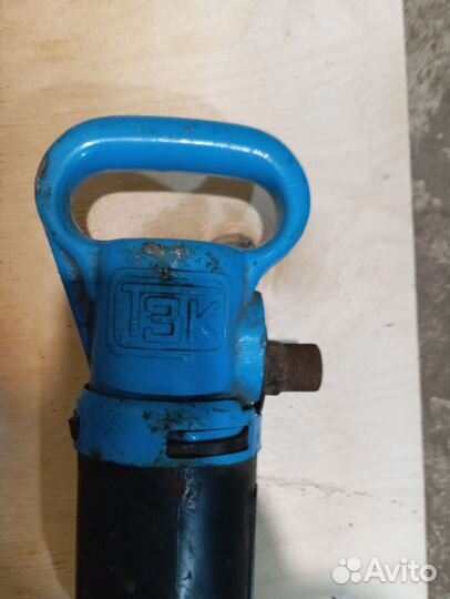 Отбойный молоток пневмо