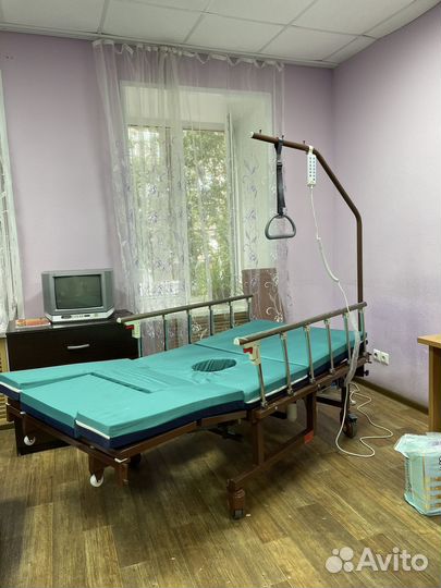 Кровать для лежачих больных (электрическая)