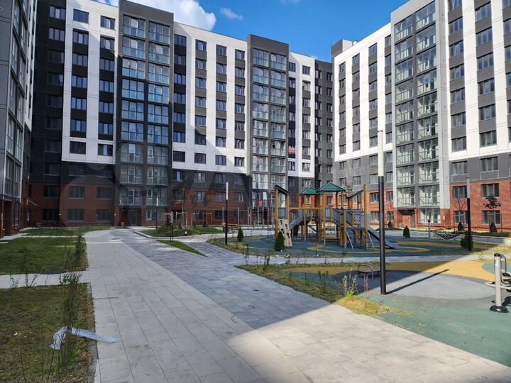 2-к. квартира, 66,6 м², 1/10 эт.