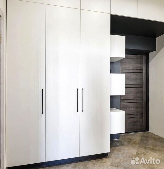 Шкаф в прихожую любые фасады