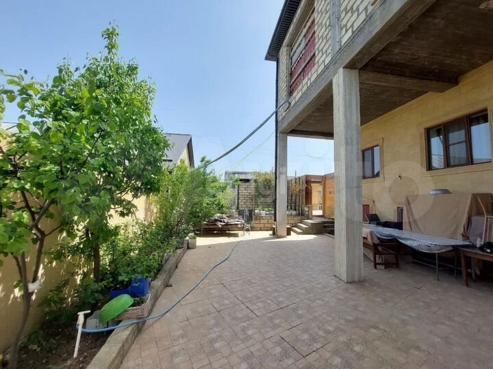 Дом 187 м² на участке 10 сот.