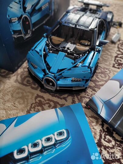 Lego Technic Bugatti Chiron оригинал 42083