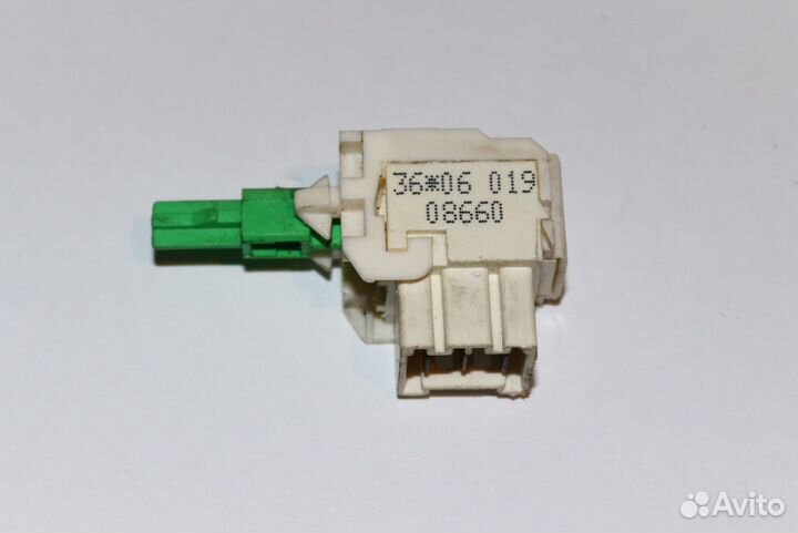 Кнопка сетевая ст.машины Electrolux 1249271006