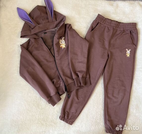 Спортивный костюм для девочки 116-122