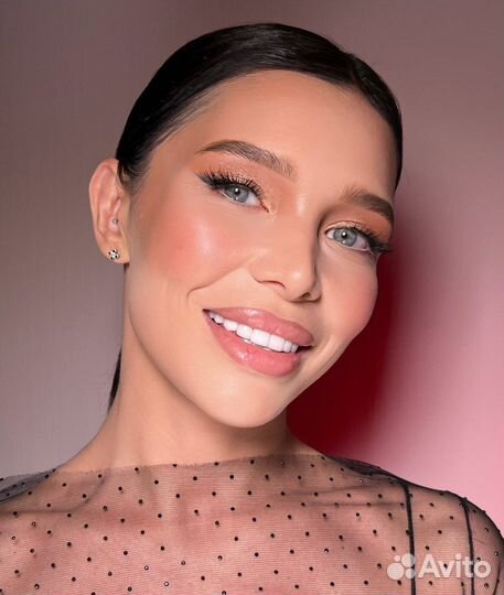 Визажист, стилист по укладкам, прическам