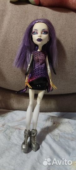 Кукла Монстер Хай. Спектра