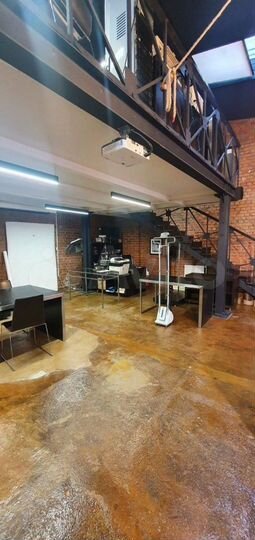 Здание, 460 м²