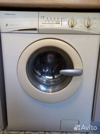 Стиральная машина Electrolux EWF 1090. Б/у