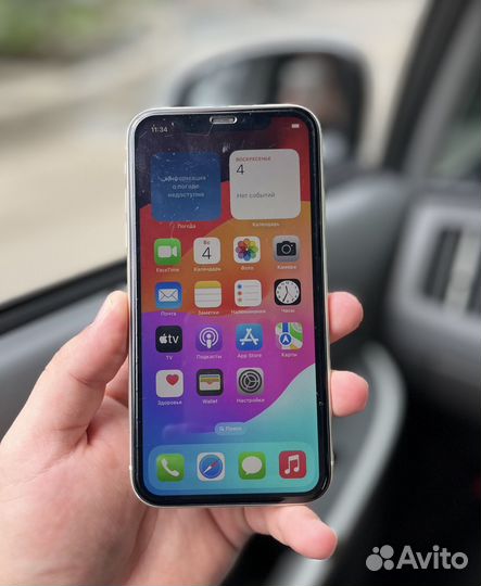 iPhone 11, 64 ГБ