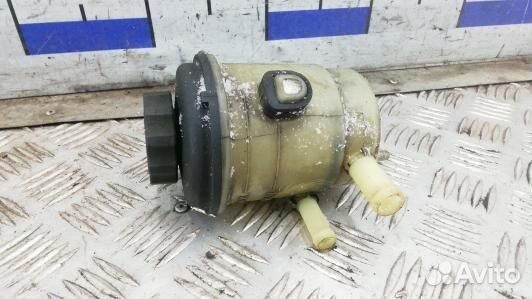 Бачок гу KIA RIO 2 (5BR09NO01)