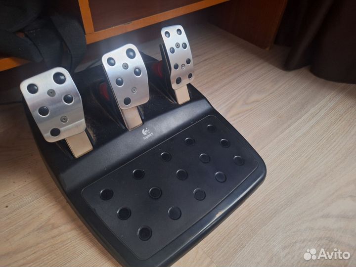 Игровой руль logitech g27