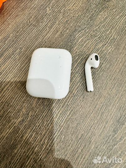 Airpods 2 правый и кейс
