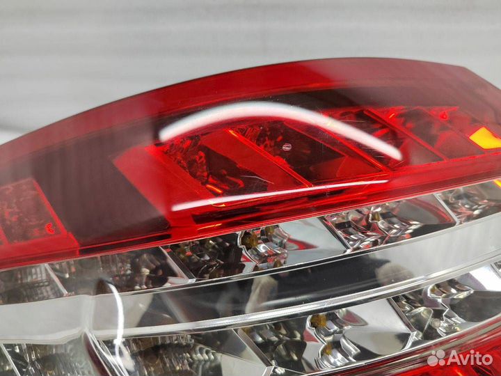 Фонарь задний левый Mercedes-Benz E-Класс