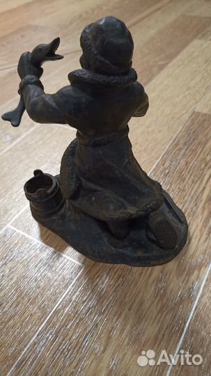 Бронзовая статуэтка