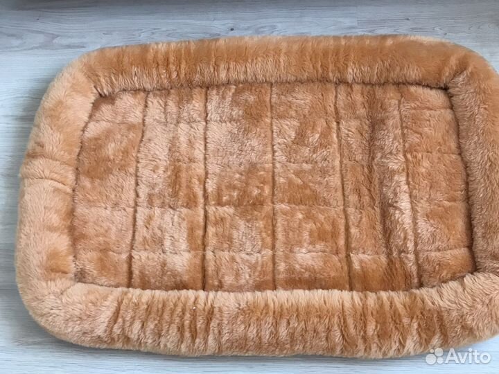 Лежанка для маленьких и средних собак