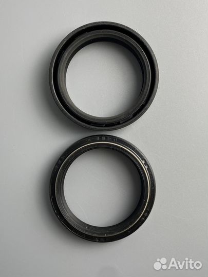 Сальники передней вилки ARI.102