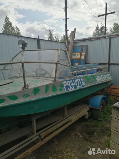 Лодка Обь м