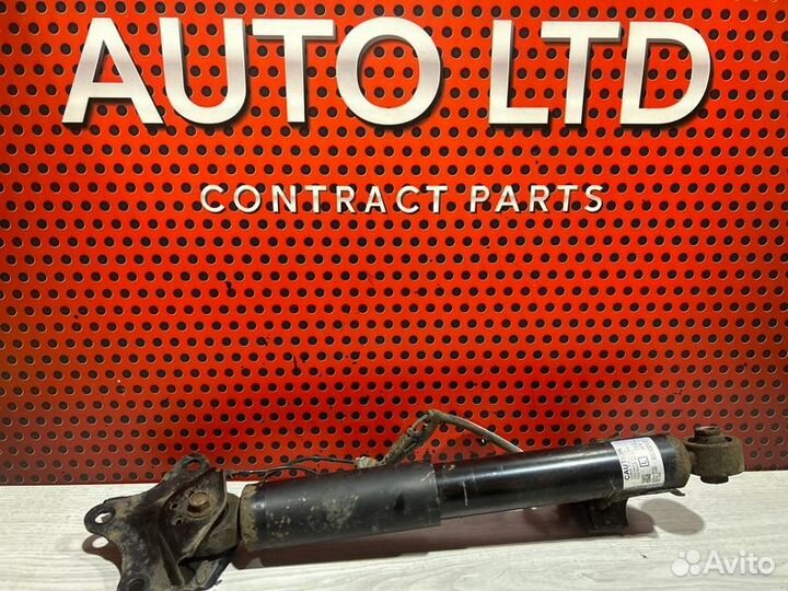 Амортизатор задний левый Lexus Rx 4 450Н 2018