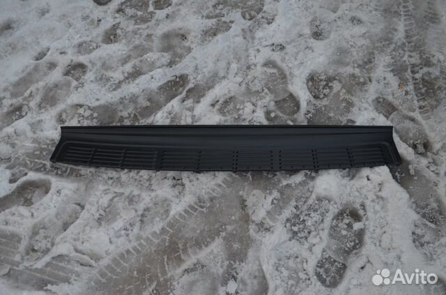 Toyota Land Cruiser 200 накладка бампера