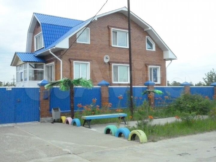 Коттедж 162 м² на участке 9 сот.