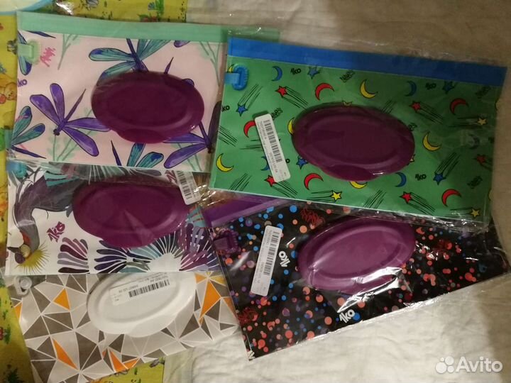 Салфетница и насадка-поильник для бутылок новые