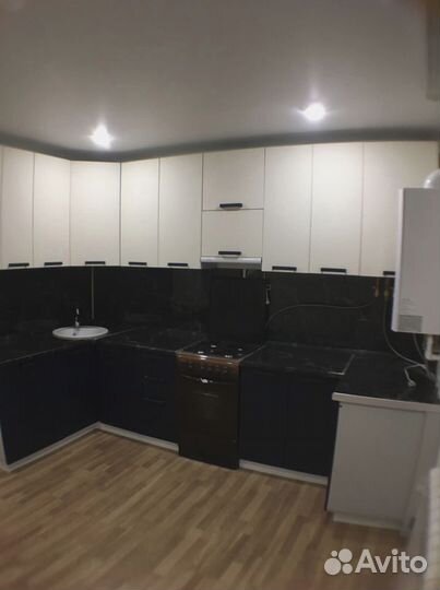 Кухонный гарнитур угловой