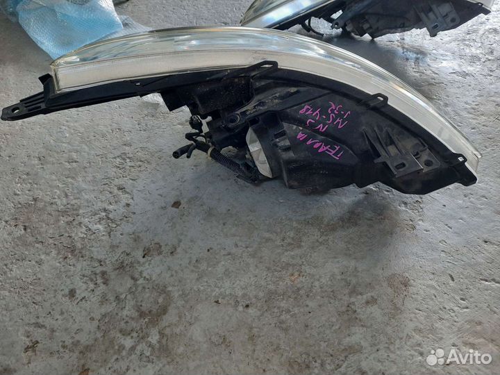 Передняч левая фара Ниссан Теана j32 ксенон