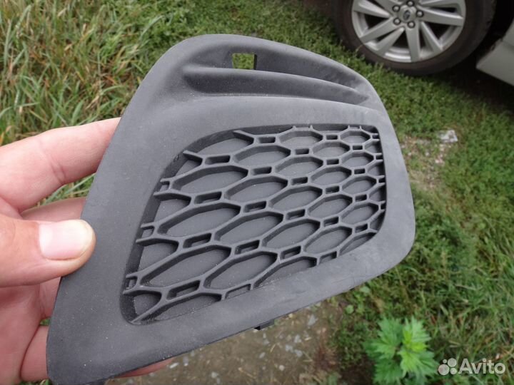 Хс60 заглушка переднего бампера Левая XC60 08-12