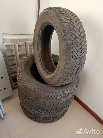 Michelin Alpin 19.5/65 R15 91T