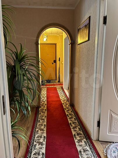 Комната 18 м² в 4-к., 1/12 эт.