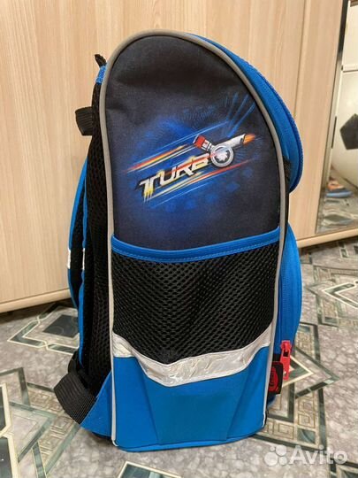 Школьный портфель для мальчика