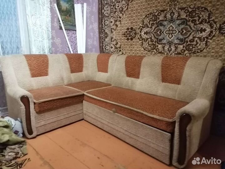 Угловой диван