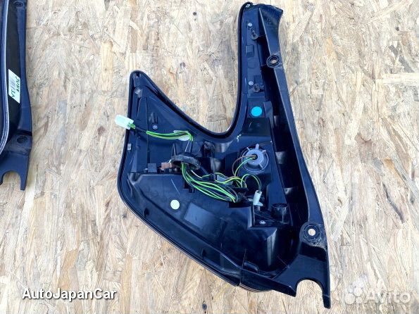 Правый фонарь Nissan Juke Ниссан Жук 2014-2019