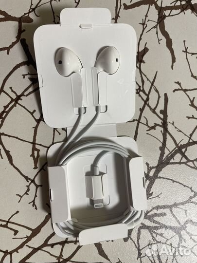 Наушники apple earpods lightning
