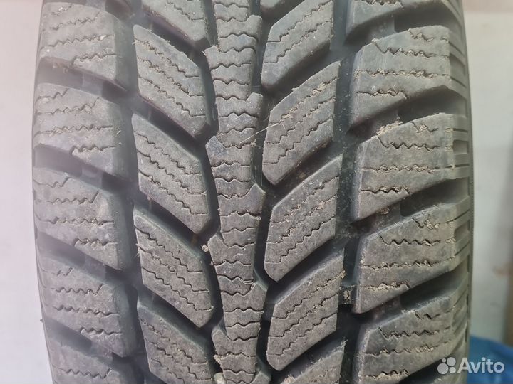 GT Radial Savero WT 215/70 R16 100T